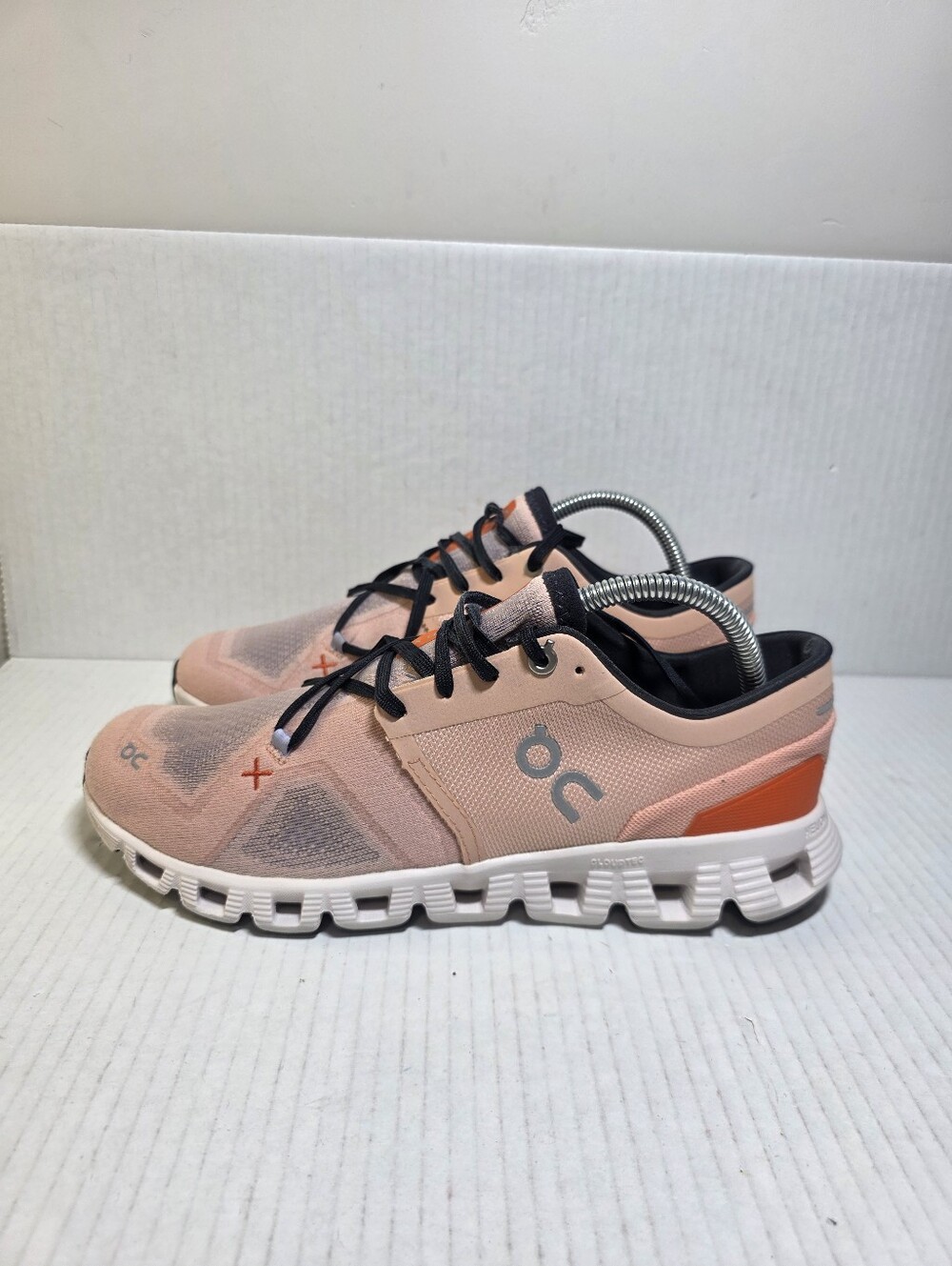 ON Women's Cloud X 3 Sneakers